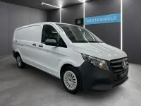 Gebraucht Mercedes Vito 163 PS (119 kW) 2025 Arktikweiß Van