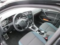 Gebraucht VW Golf VII IQ Drive 150 PS (110 kW) 2019 Schwarz metallic Kombi