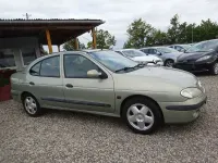 Gebraucht Renault Mégane 107 PS (78 kW) 2001 Grün Limousine