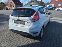 Gebraucht Ford Fiesta SYNC Edition 80 PS (58 kW) 2015 Weiß Kleinwagen