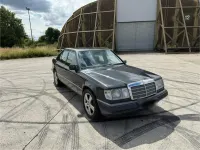 Gebraucht Mercedes E320 220 PS (161 kW) 1993 Grau Limousine