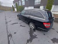 Gebraucht Mercedes 220 170 PS (125 kW) 2009 Limousine