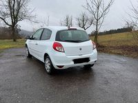 Gebraucht Renault Clio II 86 PS (63 kW) 2010 Weiß Limousine