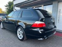 Gebraucht BMW 520 Lifestyle 177 PS (130 kW) 2010 Schwarz Kombi