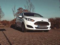 Gebraucht Ford Fiesta SYNC Edition 101 PS (74 kW) 2014 Weiß Kleinwagen