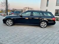 Gebraucht Mercedes E220 170 PS (125 kW) 2010 Schwarz Kombi
