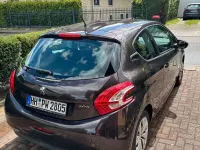 Gebraucht Peugeot 208 Active 82 PS (60 kW) 2013 Braun Kleinwagen