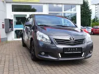 Gebraucht Toyota Verso Life 147 PS (108 kW) 2010 Grau Van / Kleinbus