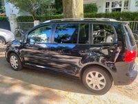 Gebraucht VW Touran Style 105 PS (77 kW) 2011 Schwarz Van / Kleinbus