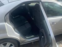 Gebraucht Ford Mondeo 115 PS (84 kW) 2005 Kleinwagen