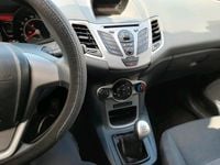 Gebraucht Ford Fiesta 82 PS (60 kW) 2010 Grau Kleinwagen