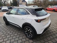 Gebraucht Opel Mokka Elegance 131 PS (96 kW) 2021 Matcha green/ikone gruen SUV