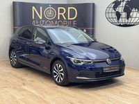 Gebraucht VW Golf VIII Active 150 PS (110 kW) 2022 Atlantic blue metallic (metallic) Limousine