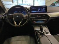 Gebraucht BMW 530e Shadowline 292 PS (214 kW) 2021 Weiß Kombi