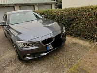 Gebraucht BMW 318 Luxury Line 143 PS (105 kW) 2015 Grau Limousine
