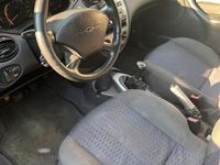 Second-hand Ford Focus 115 CP (84 kW) 1998 Negru Berlinǎ