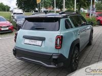 Gebraucht Renault 4 E-Tech Iconic 110 kW (150 PS) 2025 Hautsdefrancegrün, schwarzes dach SUV