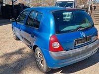 Gebraucht Renault Clio II 60 PS (44 kW) 2003 Blau Kleinwagen