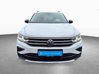 Gebraucht VW Tiguan Sportline 200 PS (147 kW) 2023 Pure white SUV