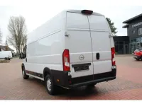 Gebraucht Opel Movano Edition 165 PS (121 kW) 2023 Casablancaweiss/glacier/arctic w Van
