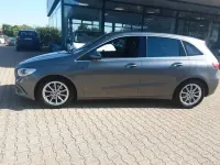 Gebraucht Mercedes B180 136 PS (100 kW) 2019 Grau Kleinwagen