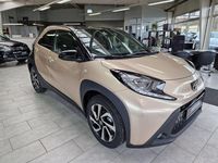 Neu Toyota Aygo X 72 PS (52 kW) 2025 Beige SUV