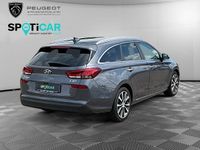 Gebraucht Hyundai i30 Style 140 PS (102 kW) 2019 Grau Kombi