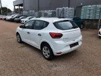 Gebraucht Dacia Sandero Essentiel 67 PS (49 kW) 2025 Weiß Limousine