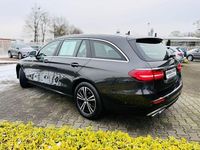 Gebraucht Mercedes E220 Avantgarde 200 PS (147 kW) 2022 Grau Limousine