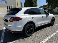 Gebraucht Porsche Cayenne Diesel 245 PS (180 kW) 2012 Silber SUV