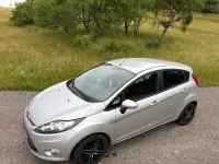 Gebraucht Ford Fiesta Trend 95 PS (69 kW) 2011 Silber Limousine