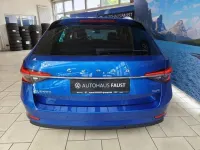 Gebraucht Skoda Superb Style 200 PS (147 kW) 2023 Blau metallic Kombi
