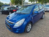 Gebraucht Hyundai i20 Edition 77 PS (56 kW) 2012 Blau Limousine