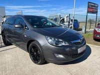 Gebraucht Opel Astra 140 PS (102 kW) 2011 Grau Kombi