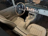 Second-hand Jaguar E-Type 265 CP (194 kW) 1965 Verde Cabrio