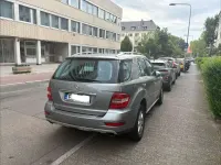Gebraucht Mercedes ML300 190 PS (139 kW) 2010 Grau SUV