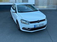 Gebraucht VW Polo Allstar 90 PS (66 kW) 2016 Weiß Kleinwagen