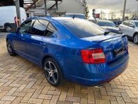 gebraucht Skoda Octavia 2.0 TDI RS BiXenon Tempomat Navi PDC