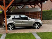 Gebraucht Mercedes ML500 306 PS (225 kW) 2005 Beige SUV