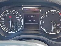 Gebraucht Mercedes B180 109 PS (80 kW) 2014 Grau Van / Kleinbus