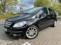 gebraucht Mercedes B180 AUT. SPORTPAKET NAVI GRA PDC PARK-ASSIST