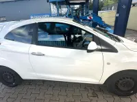 Gebraucht Ford Ka Titanium 69 PS (50 kW) 2011 Weiß Kleinwagen