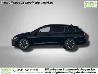 Neu VW Golf VIII R-line 150 PS (110 kW) 2026 Grenadilschwarz metallic Kombi