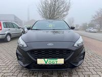 Second-hand Ford Focus ST-Line 155 CP (114 kW) 2020 Negru Berlinǎ
