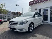 Gebraucht Mercedes B180 Sport 122 PS (89 kW) 2014 Weiß Kleinwagen