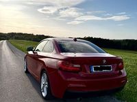 Gebraucht BMW 220 Sport Line 184 PS (135 kW) 2014 Rot Coupé