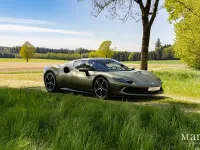 Gebraucht Ferrari 296 829 PS (609 kW) 2023 Grün (verde masoni) Coupé