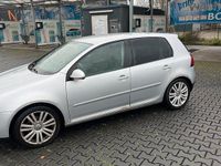 Gebraucht VW Golf V 140 PS (102 kW) 2006 Silber Kleinwagen