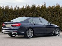 Gebraucht BMW 750 449 PS (330 kW) 2015 Blau Limousine