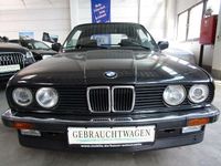 Gebraucht BMW 325 Cabriolet 122 PS (89 kW) 1986 Schwarz metallic Cabrio
